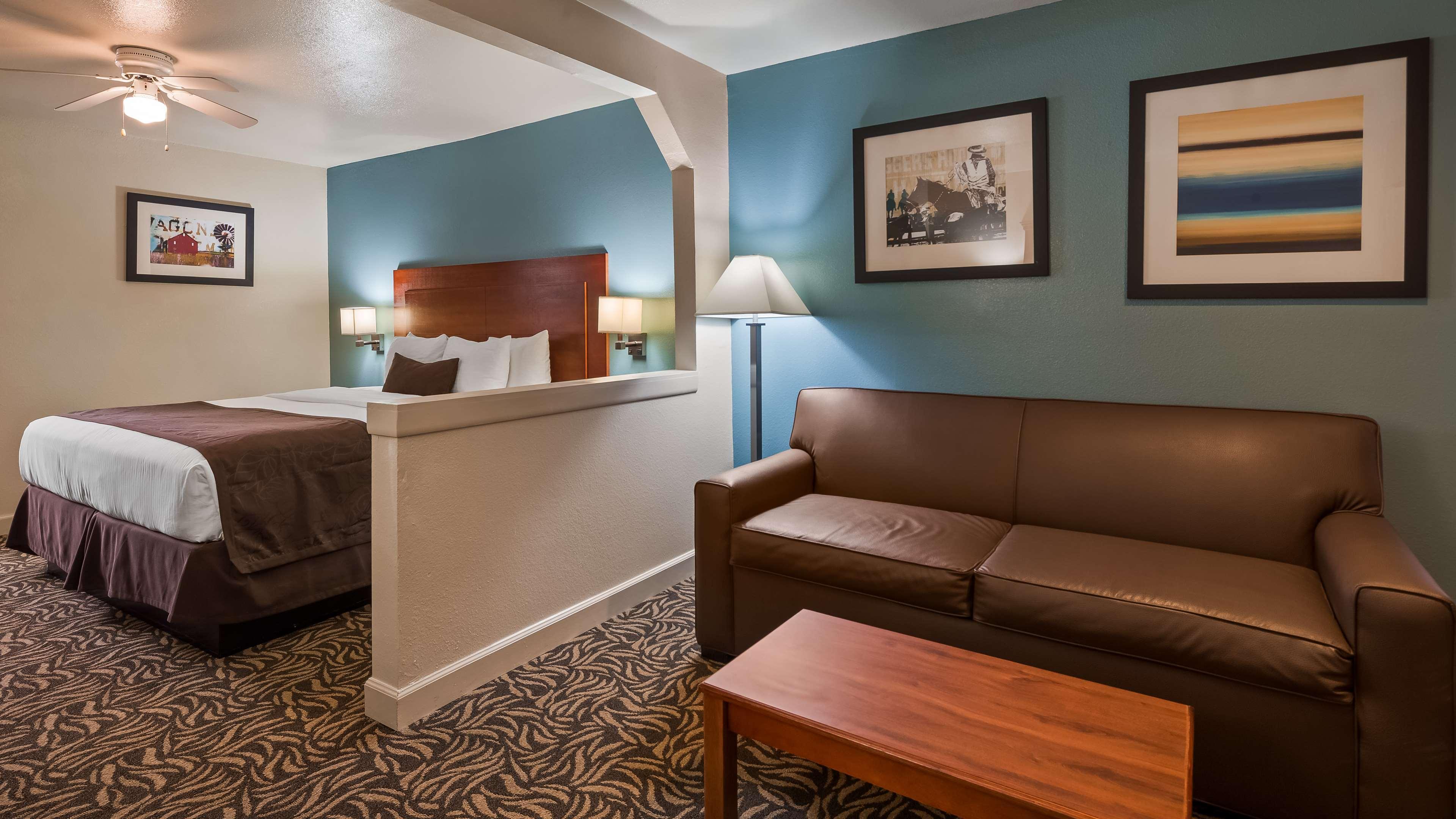 Best Western Regency Inn & Suites Gonzales Dış mekan fotoğraf